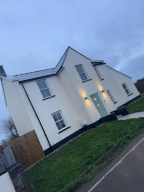 3 Bedroom Holiday home with Hot Tub